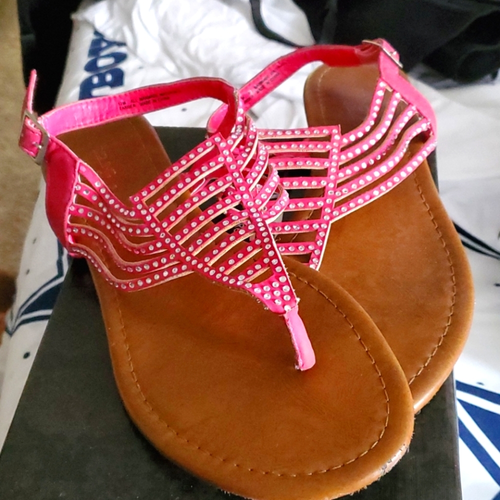 Pink diamond stud flat sandal